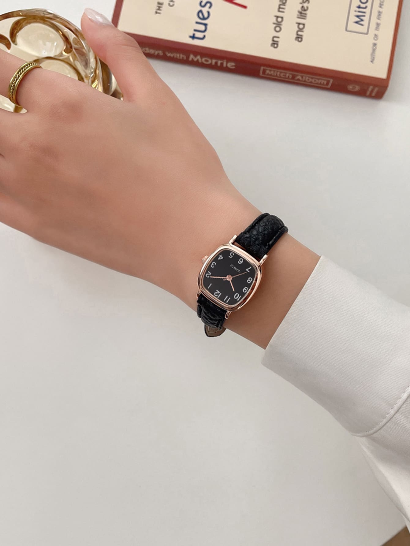Montre Femme Quartz – Boîtier Carré