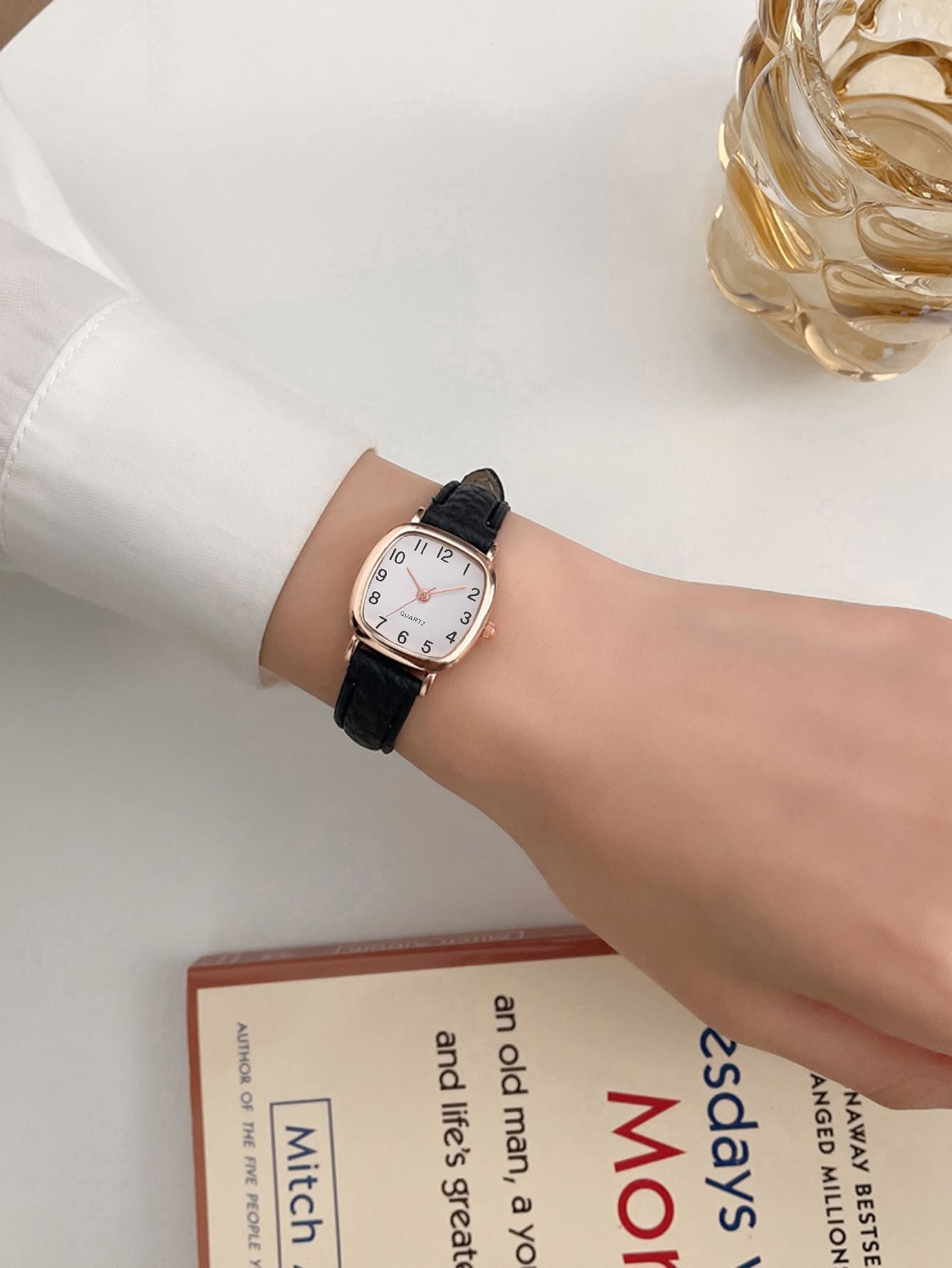 YIGE – Montre Carrée Vintage