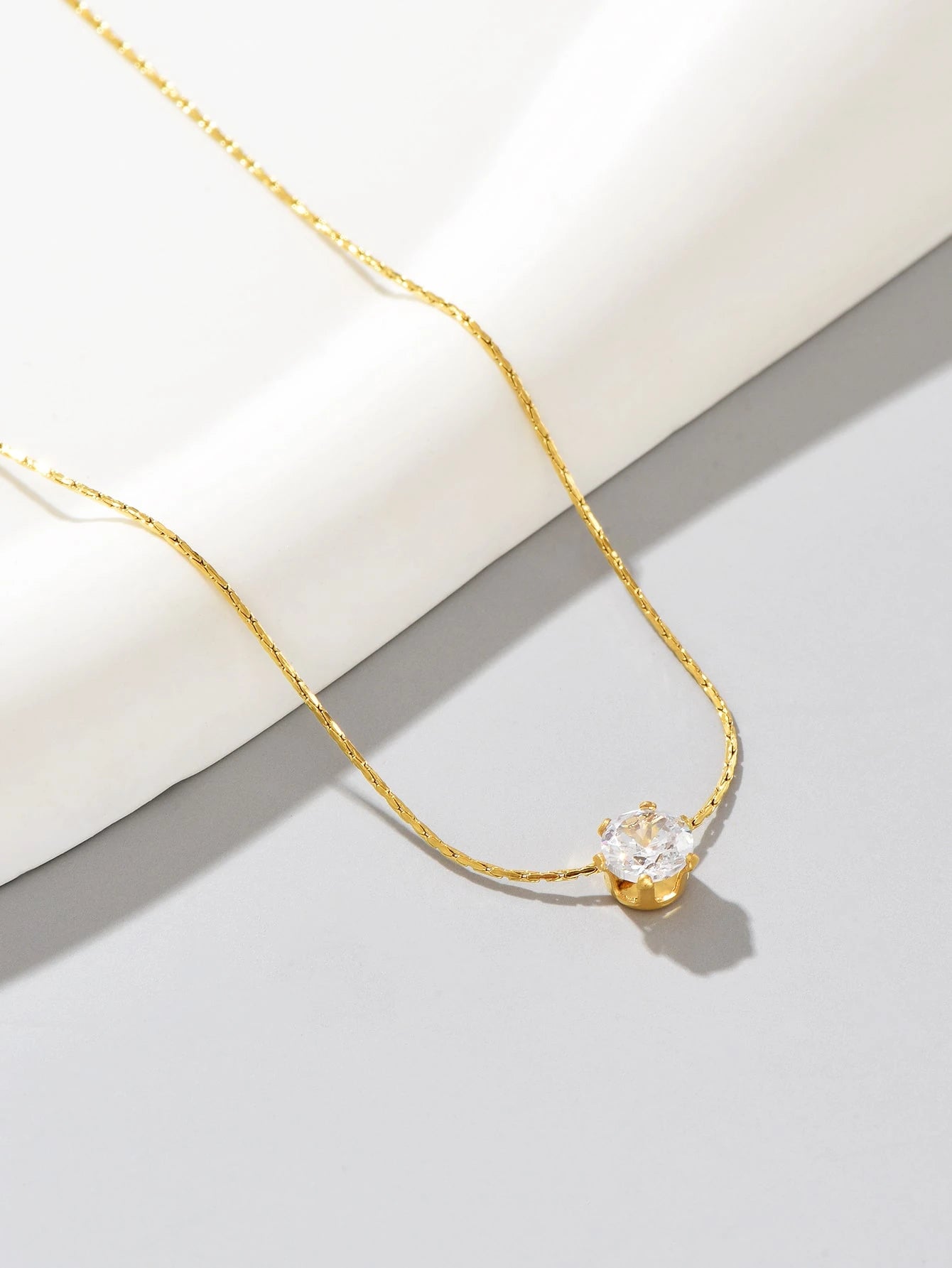 QUEEN SH -  Collier Solitaire "Lumière Pure"