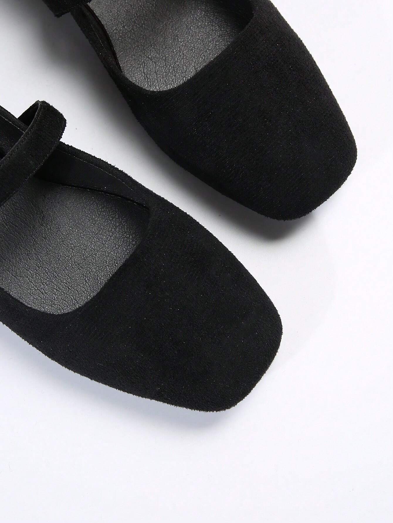 STRIDES  - Ballerines Mary Janes à Bout Carré Minimaliste