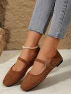 STRIDES  - Ballerines Mary Janes à Bout Carré Minimaliste