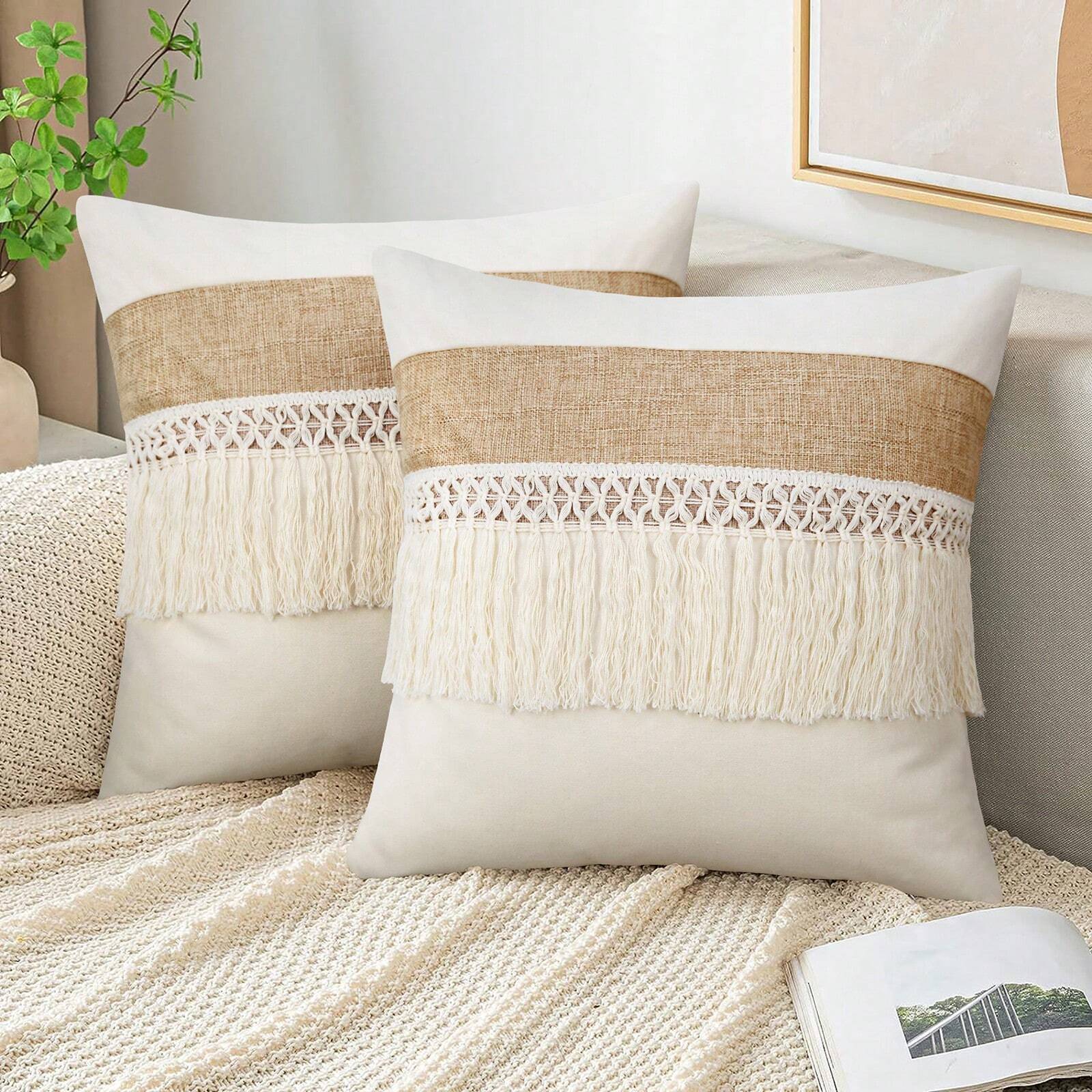 Housse de Coussin Bohème à Pompons