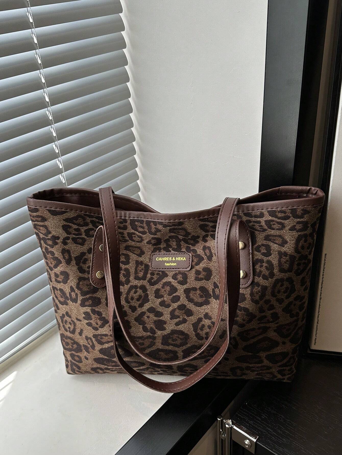 TAYA – Sac Léopard Vintage Élégant