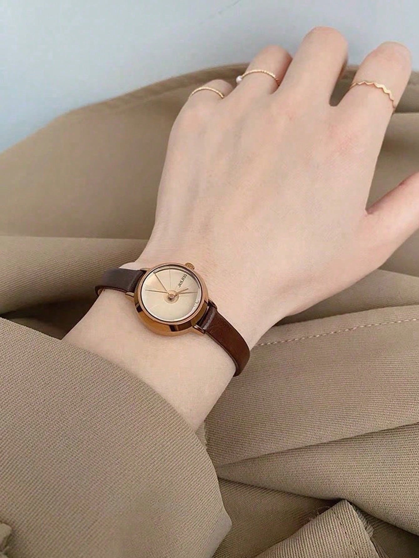 Montre Femme Quartz – Style Élégant