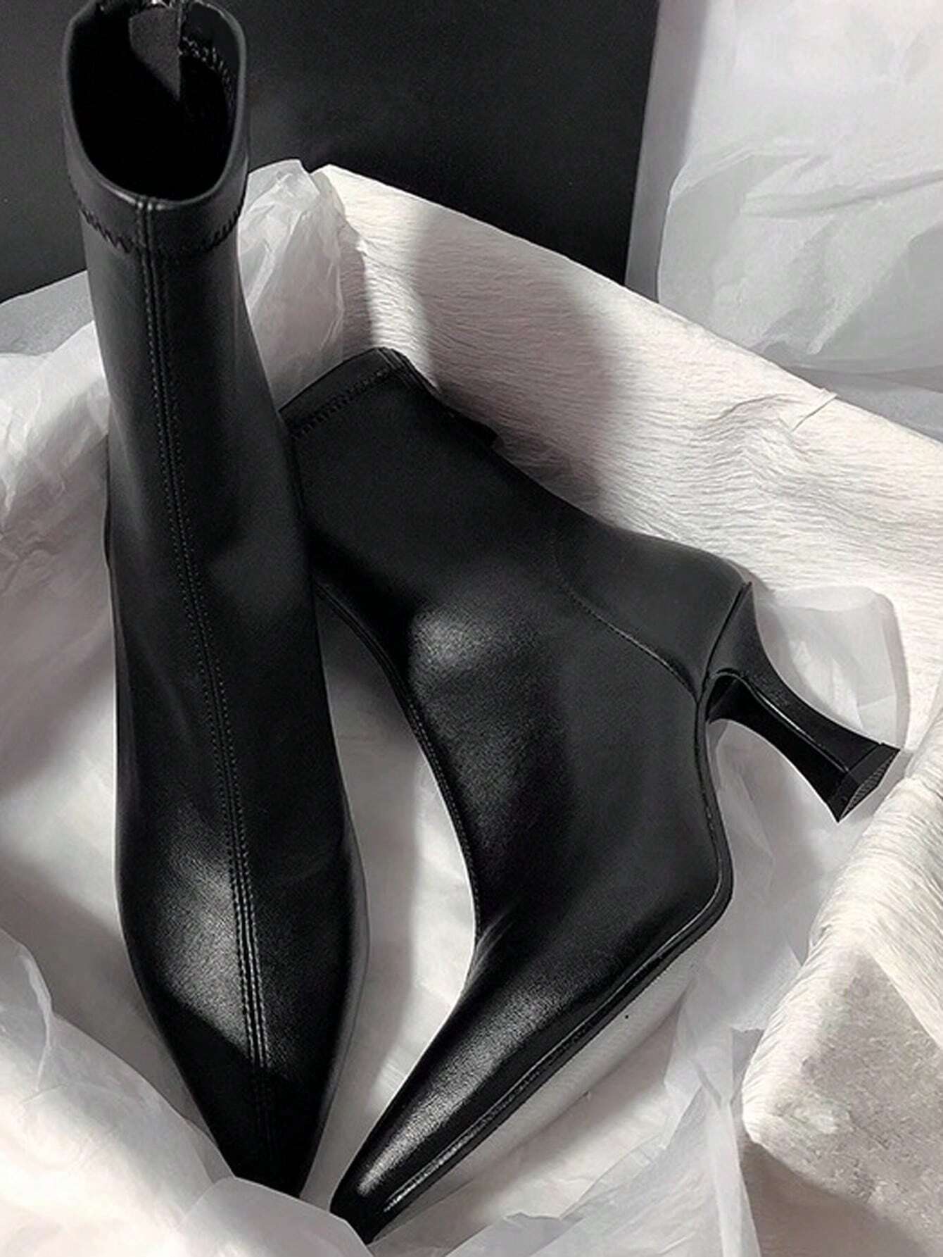BRITESS – Bottines à Talon Aiguille - Véluxe - Daily Look