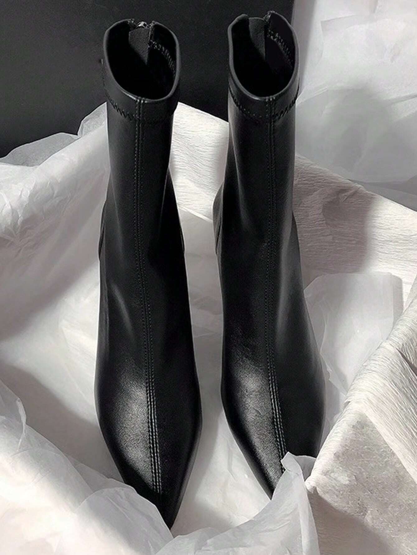BRITESS – Bottines à Talon Aiguille - Véluxe - Daily Look