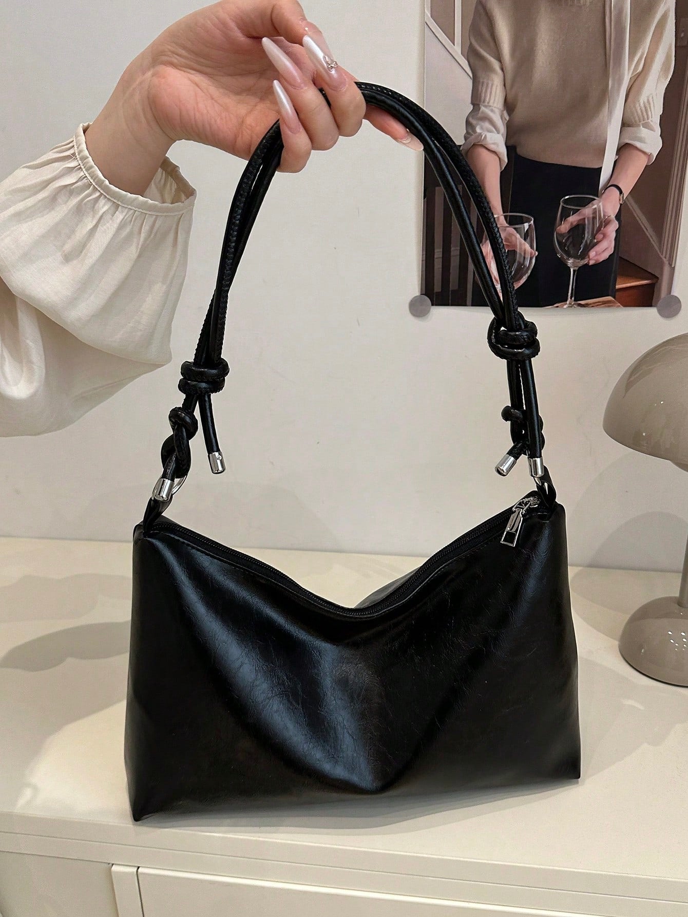 CM BAG - Sac Hobo "Luna" à Anse Nouée - Véluxe - Daily Look