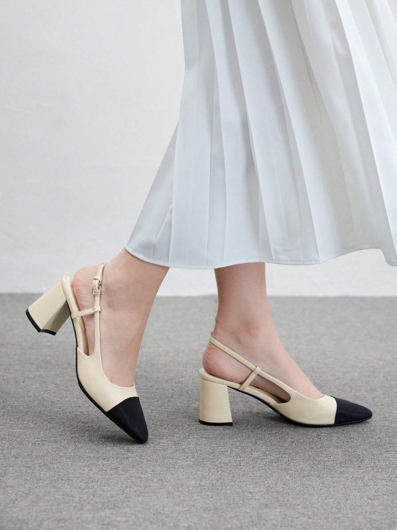 COCO BIZCHIC - Escarpins Slingback "Élégance Bicolore" – Talon Carré Confort - Véluxe - Daily Look