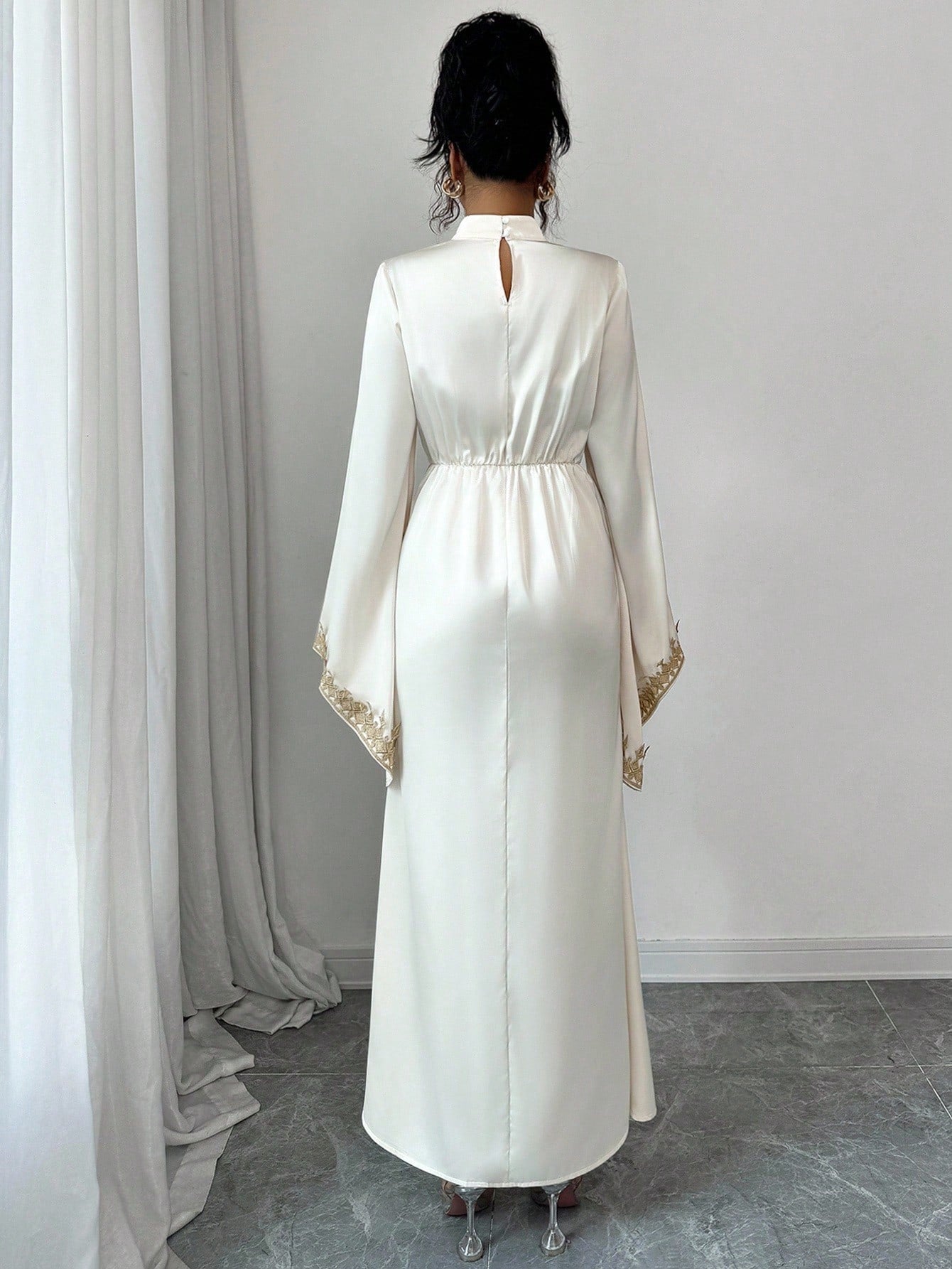 ELENZGA – Robe d'Hôtesse Élite - Véluxe - Daily Look