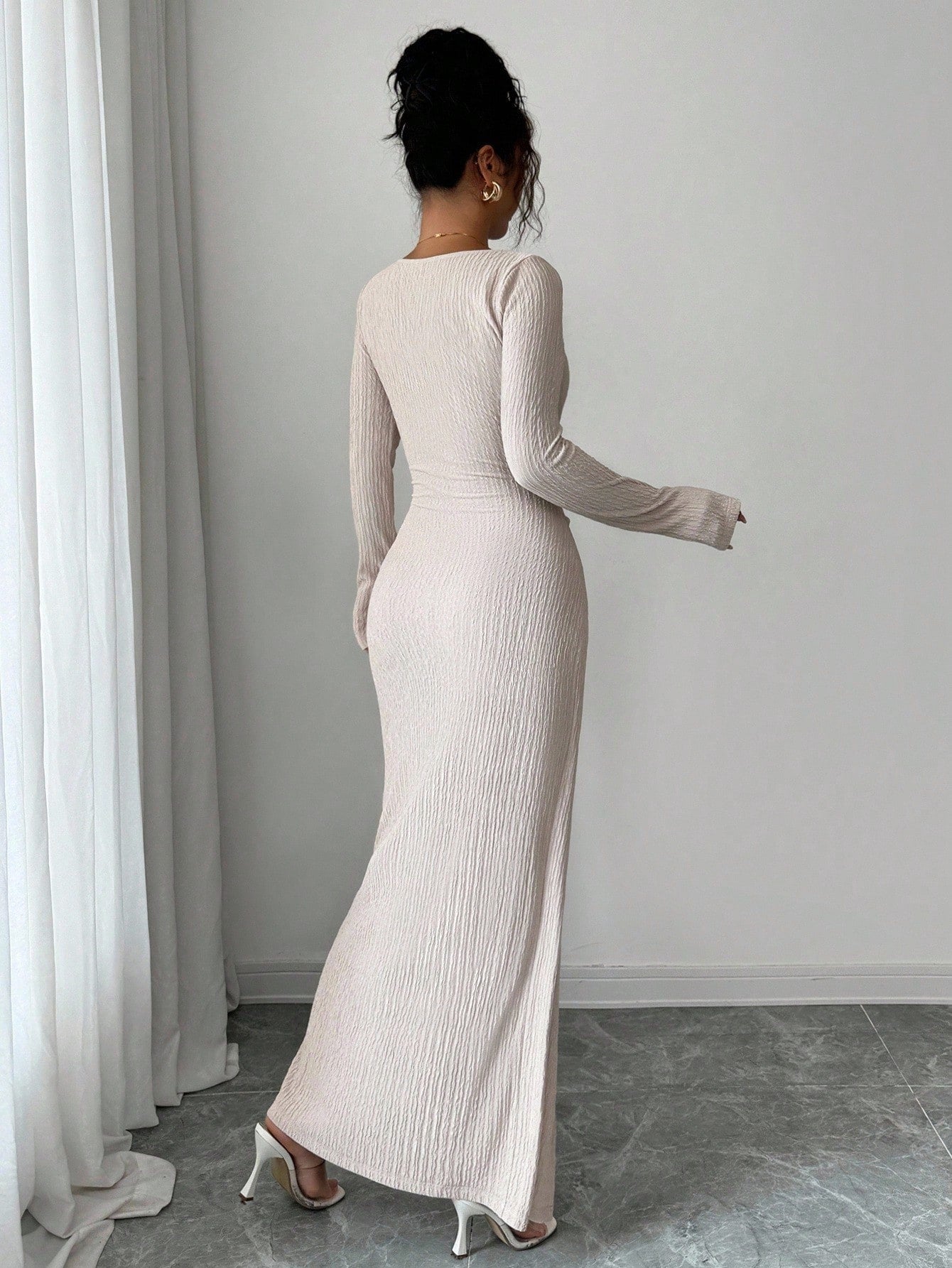 ELENZGA– Robe Maille Asymétrique - Véluxe - Daily Look