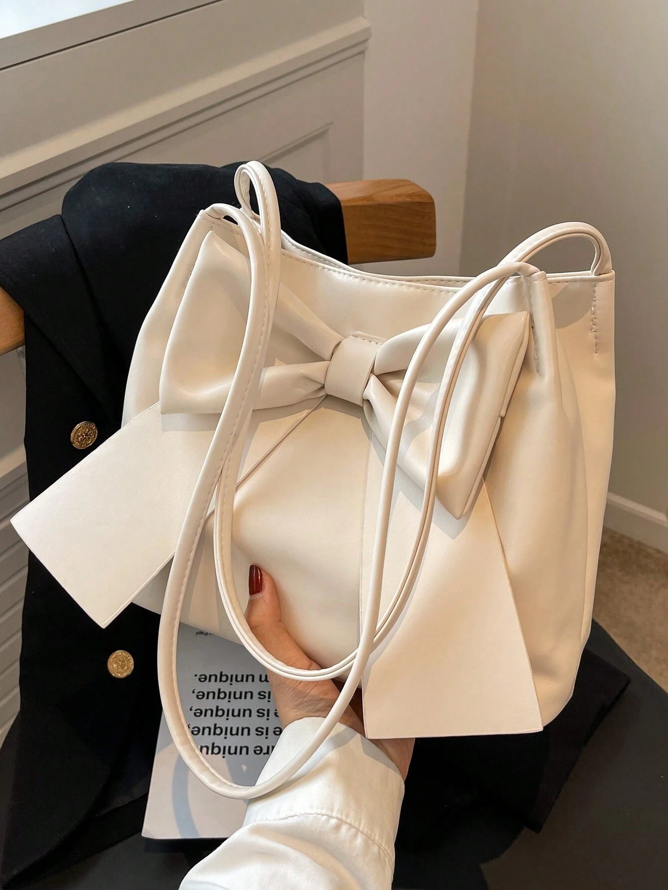 FFAN BAGS - Sac à Épaule "Coquette" – Noeud Géant & Cuir Souple - Véluxe - Daily Look