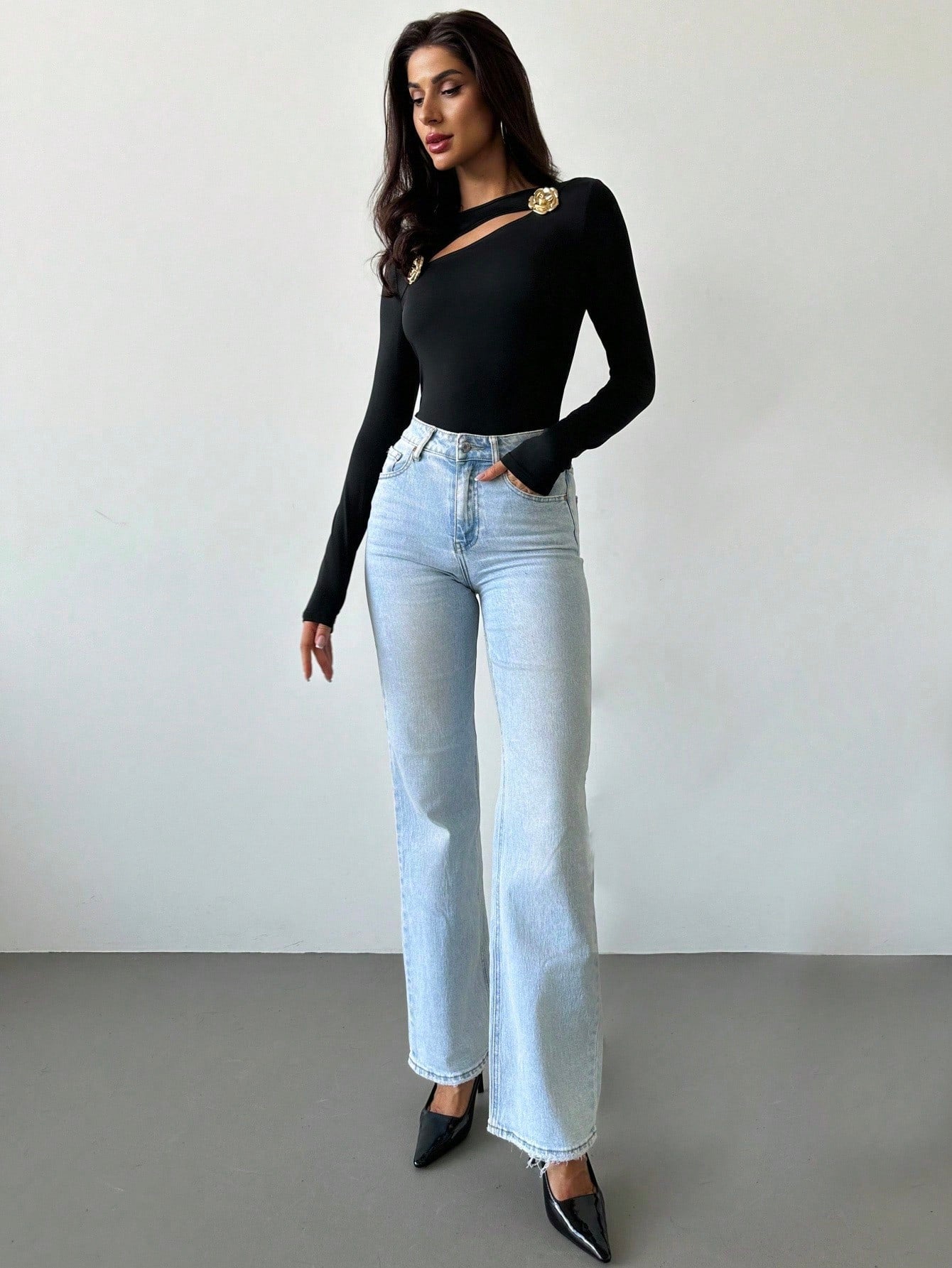 FIRERIE – Top "Éclat Floral" à Découpe Asymétrique - Véluxe - Daily Look