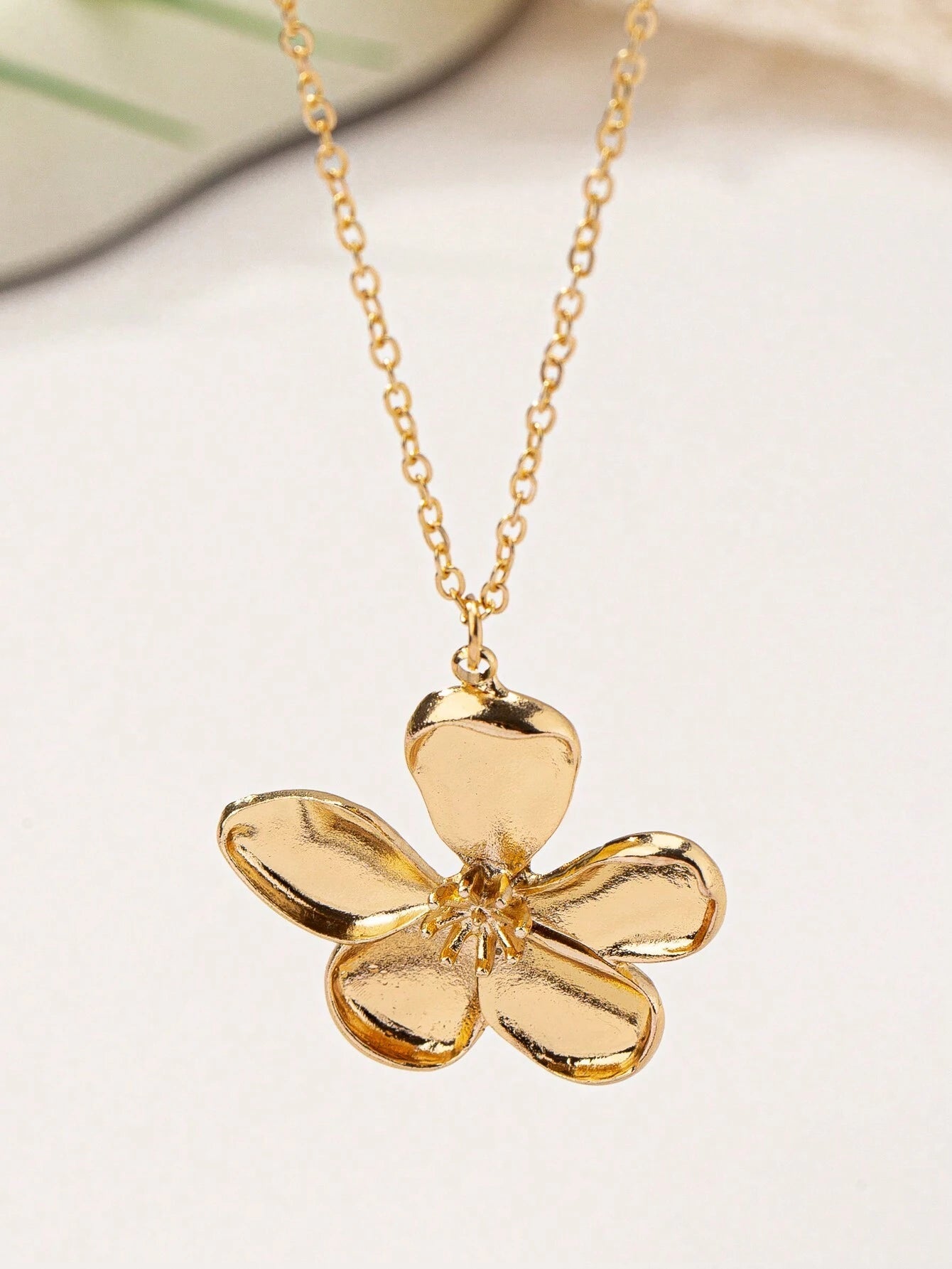 LUCKY U – Ensemble Bijoux "Fleur d'Or" - Véluxe - Daily Look