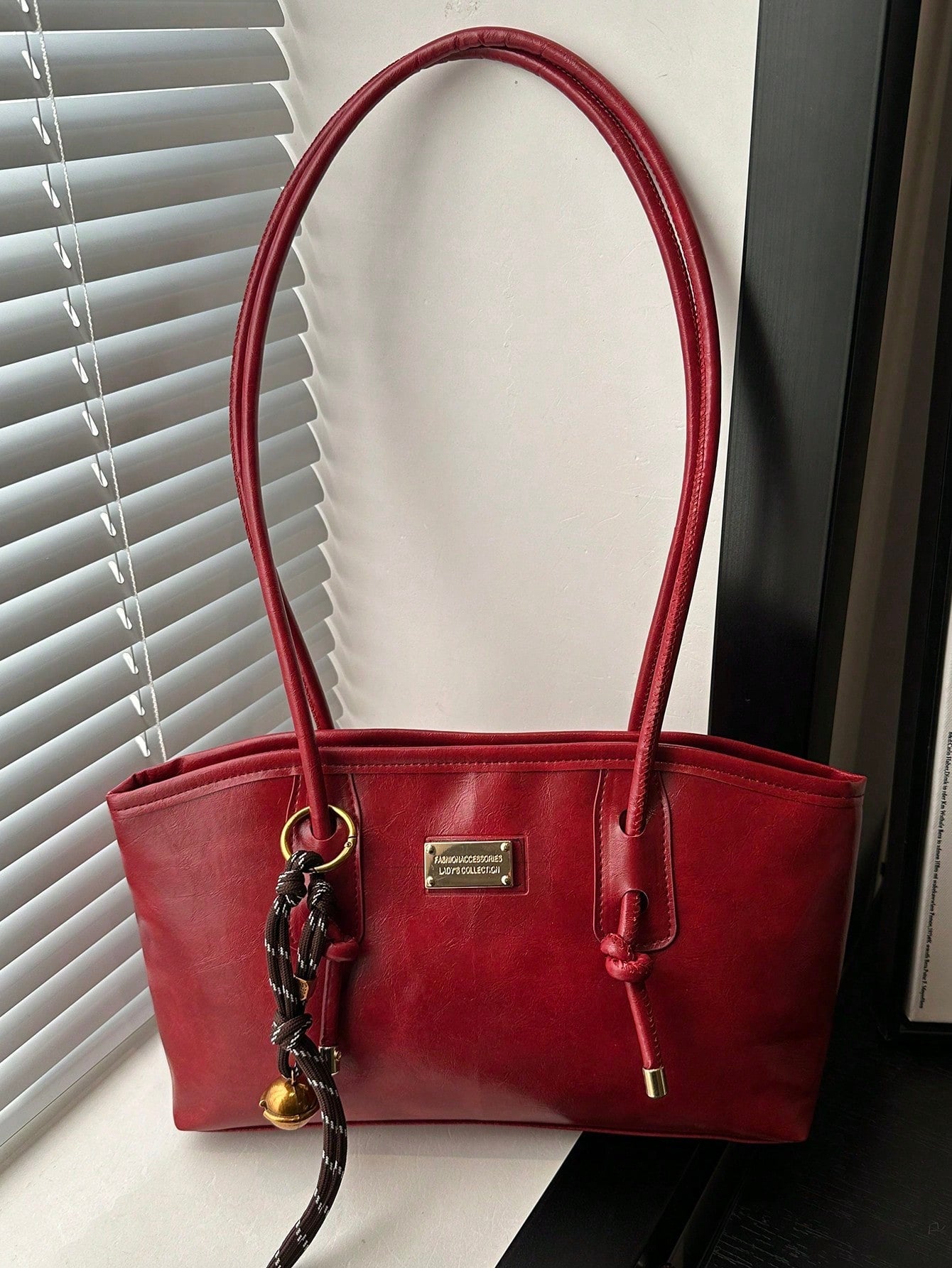 MG GIRL - Sac "Vintage Charm" avec Pendentif - Véluxe - Daily Look