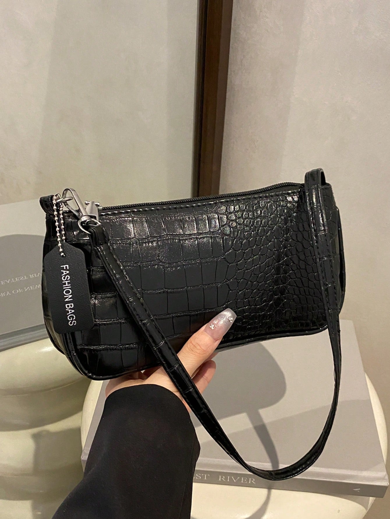 MYSTI V - Sac Baguette "City Chic" - Véluxe - Daily Look