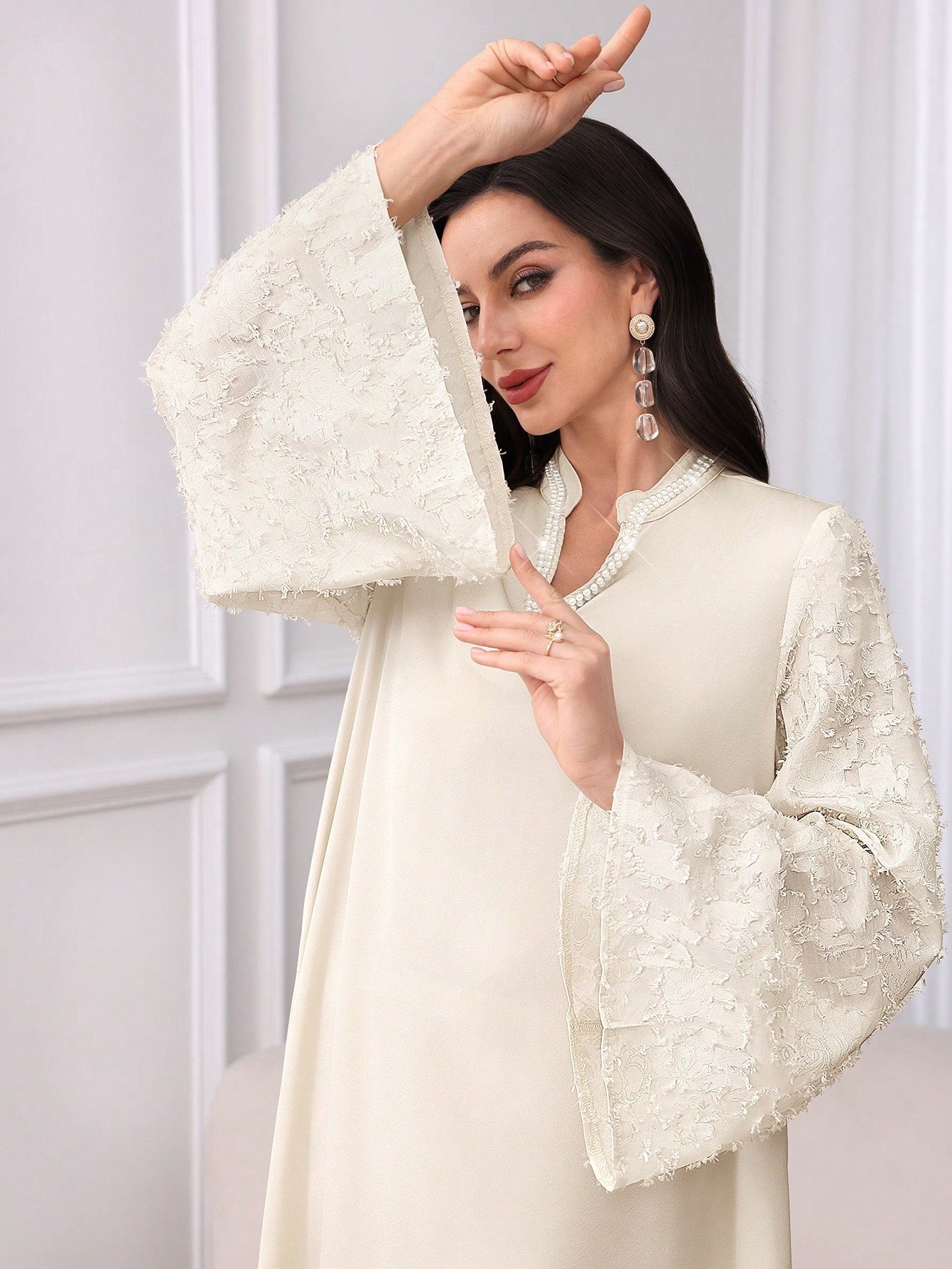 NAJMA – Robe Longue "Éclat Nacré" – Satin & Manches Texturées - Véluxe - Daily Look