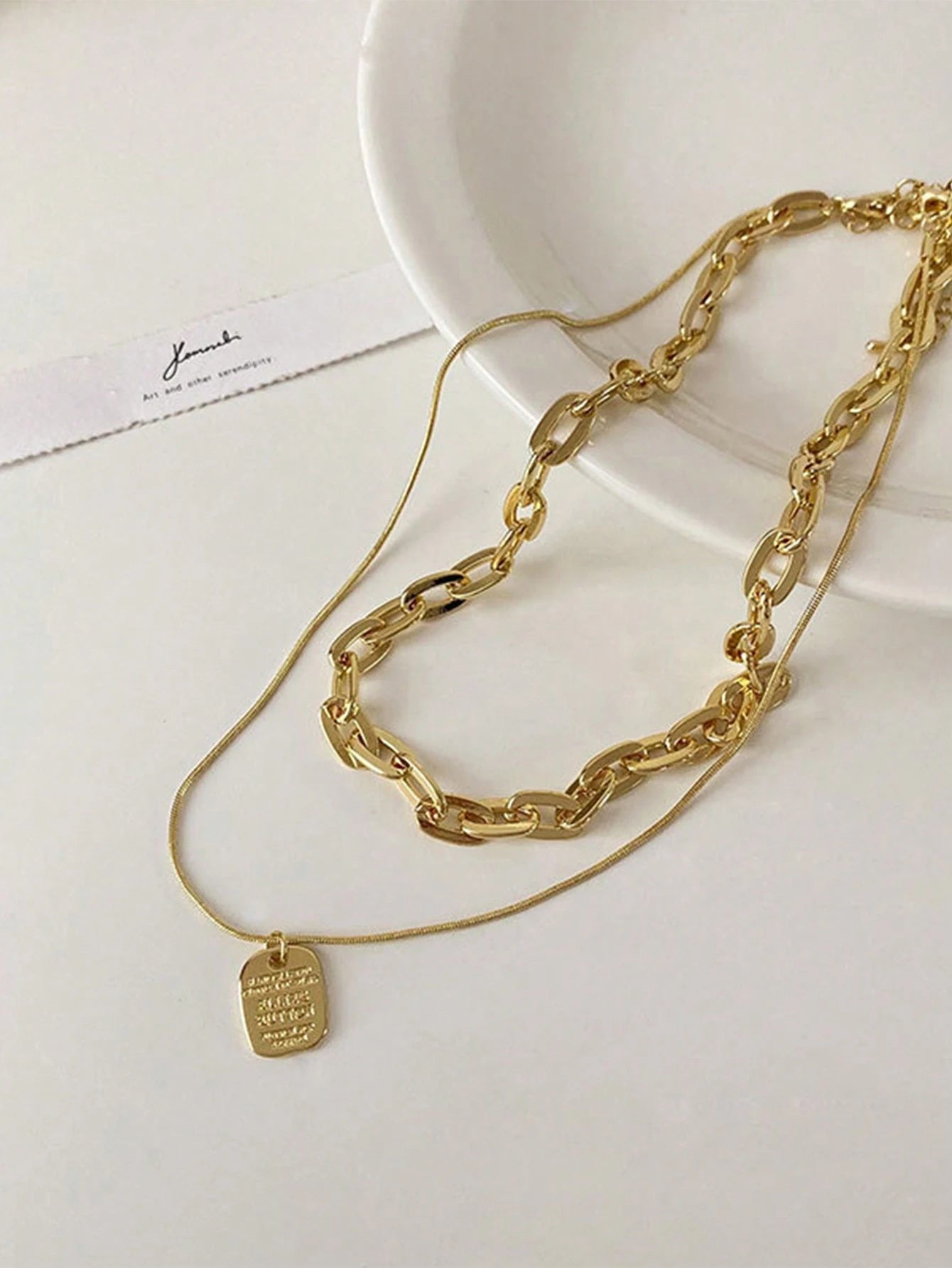 ORLANN – Collier à Pendentif Géométrique - Véluxe - Daily Look