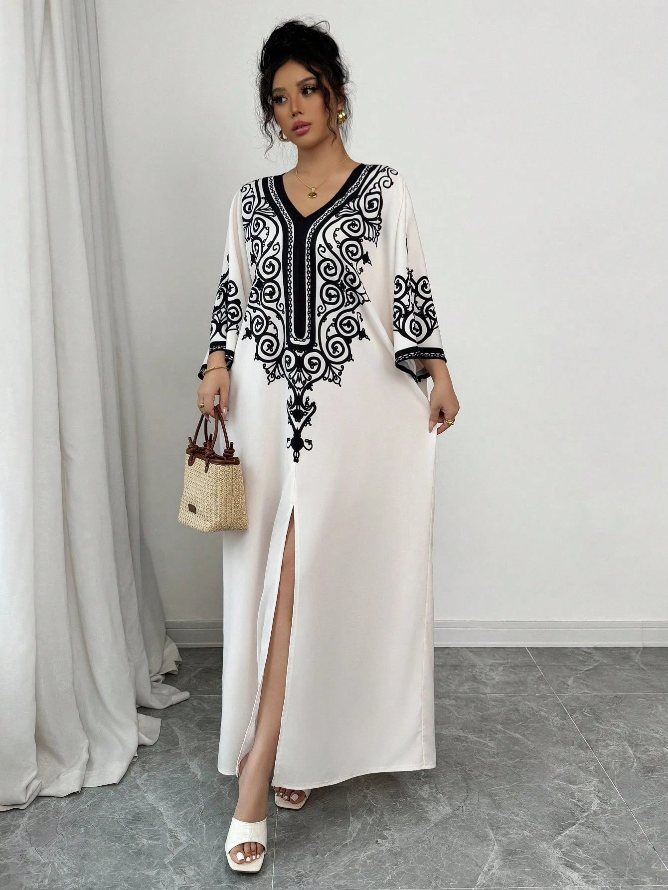 RAFFERIZA - Robes d'hôtesse Élégance Orientale - Véluxe - Daily Look