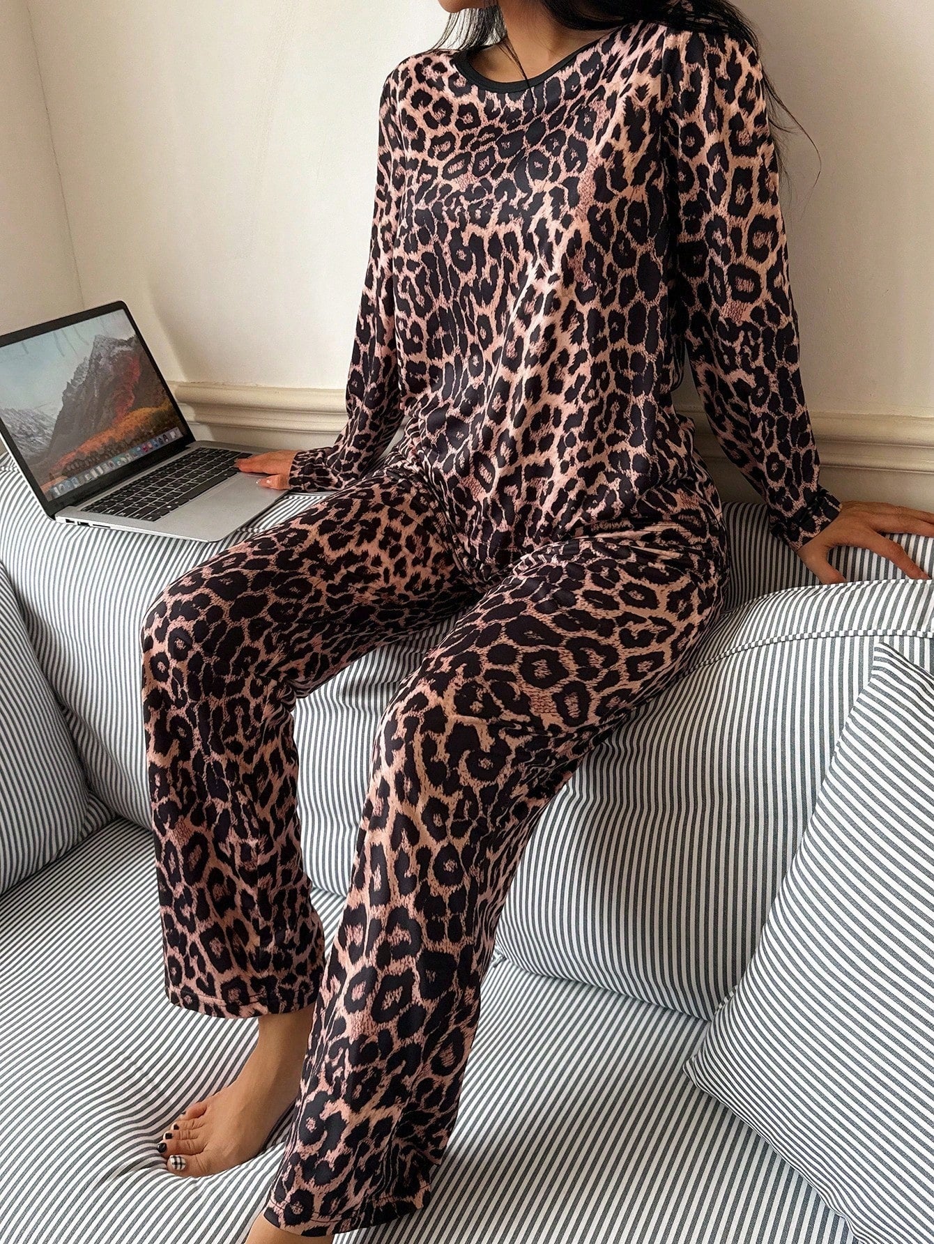 SWEET HN - Ensemble Pyjama "Félin" - Véluxe - Daily Look